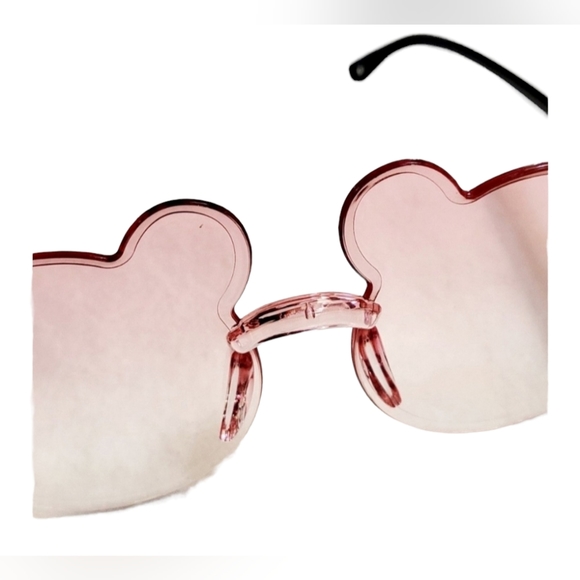 2 pair Baby or Toddler Girls Bear Sunglasses - Picture 6 of 6